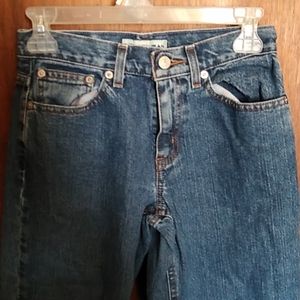 Must be bundled. Jeans.  (1) d